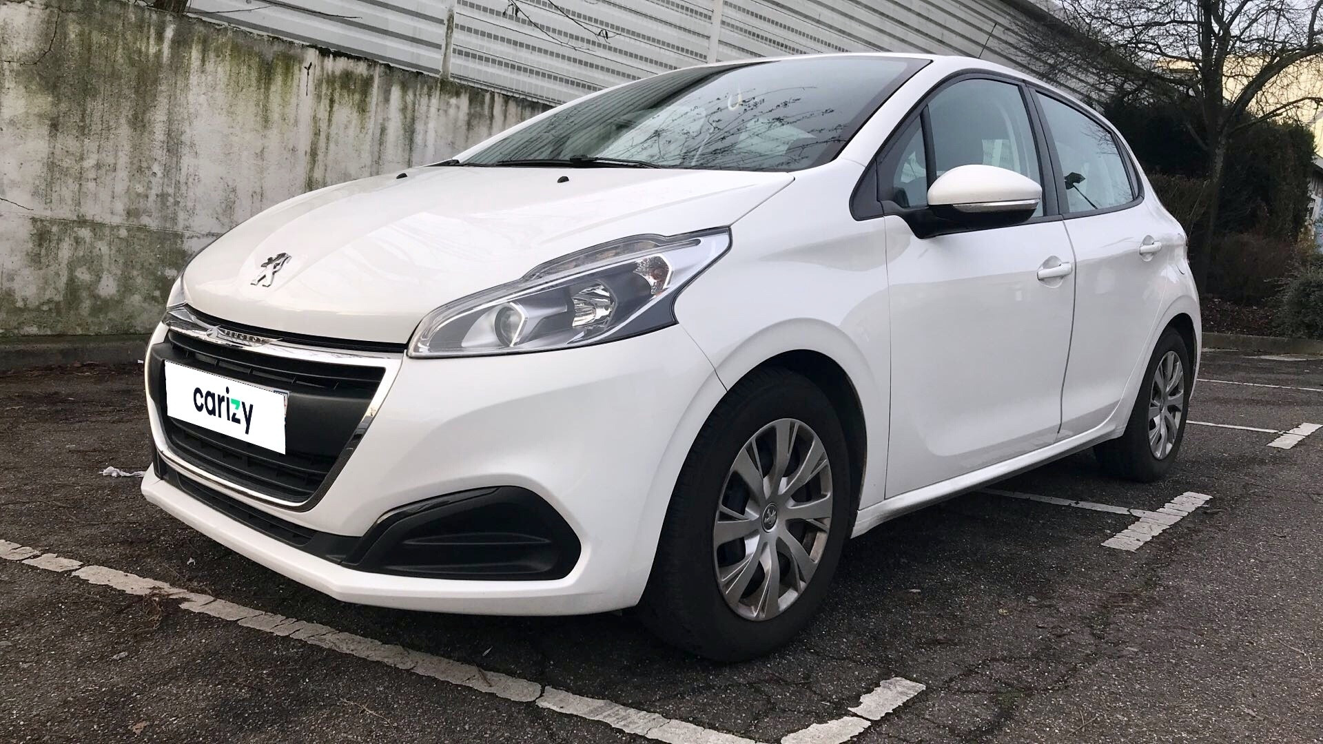 Peugeot 208 Occasion Manouvellevoiture.com PEUGEOT 208 d'occasion 208 1.6 BlueHDi 100ch BVM5 Active Stains | CARIZY
