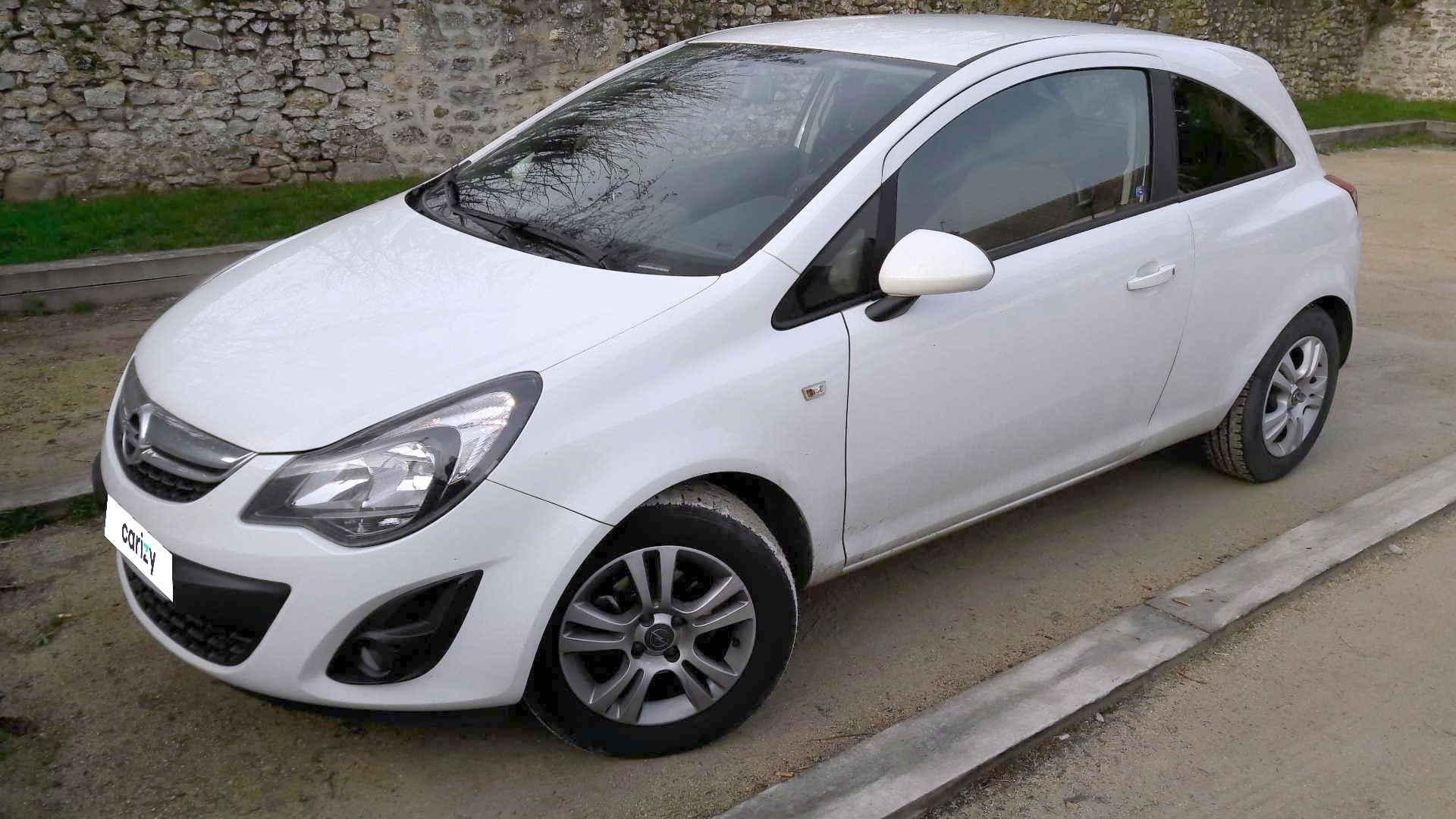 Opel Corsa Occasion Manouvellevoiture.com OPEL CORSA d'occasion 1.2 TWINPORT 85 GRAPHITE FORGES-LES-BAINS | CARIZY
