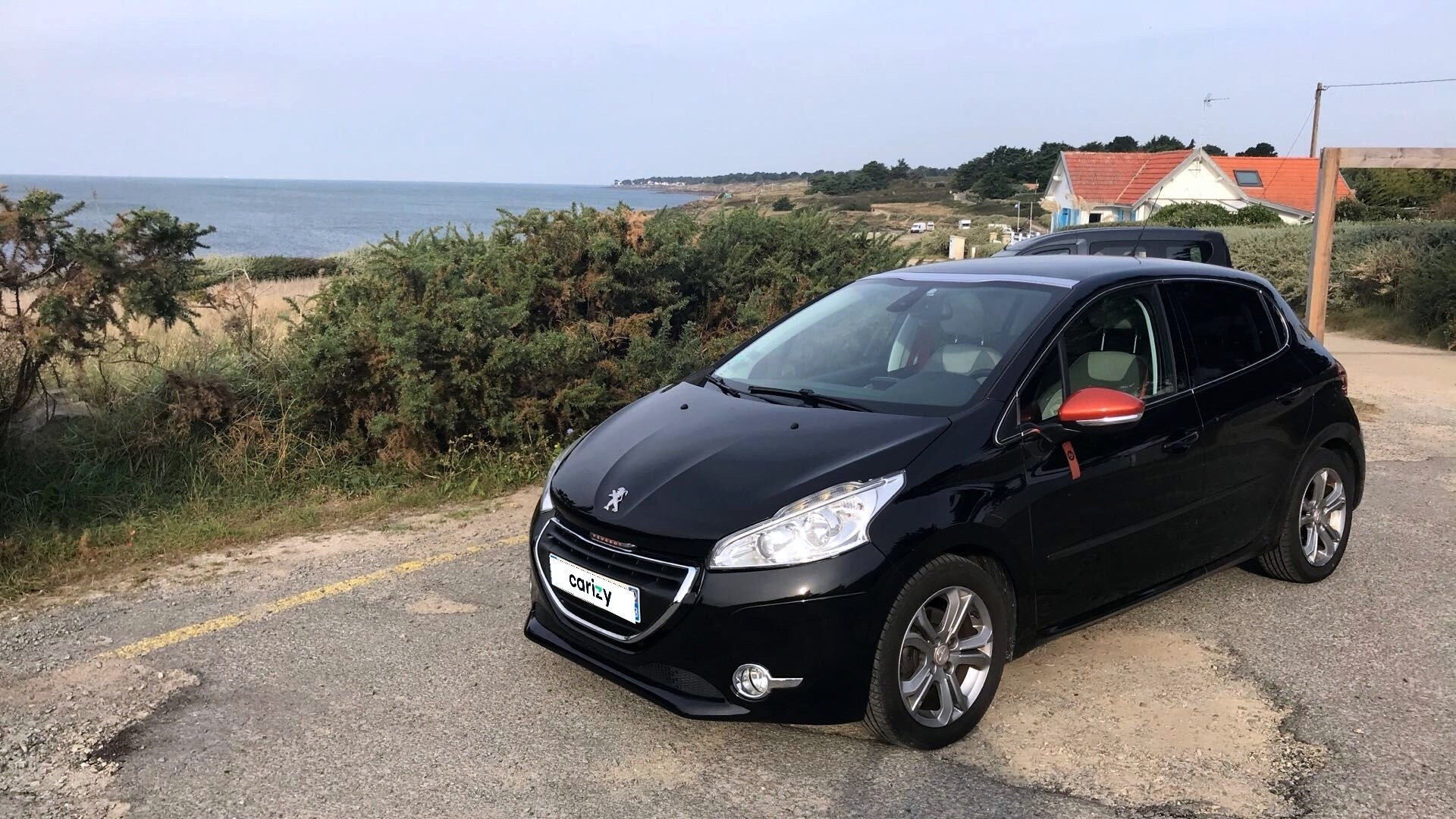 Peugeot 208 Occasion Manouvellevoiture.com PEUGEOT 208 d'occasion 208 1.6 VTi 120ch BVM5 Roland Garros PORNIC | CARIZY