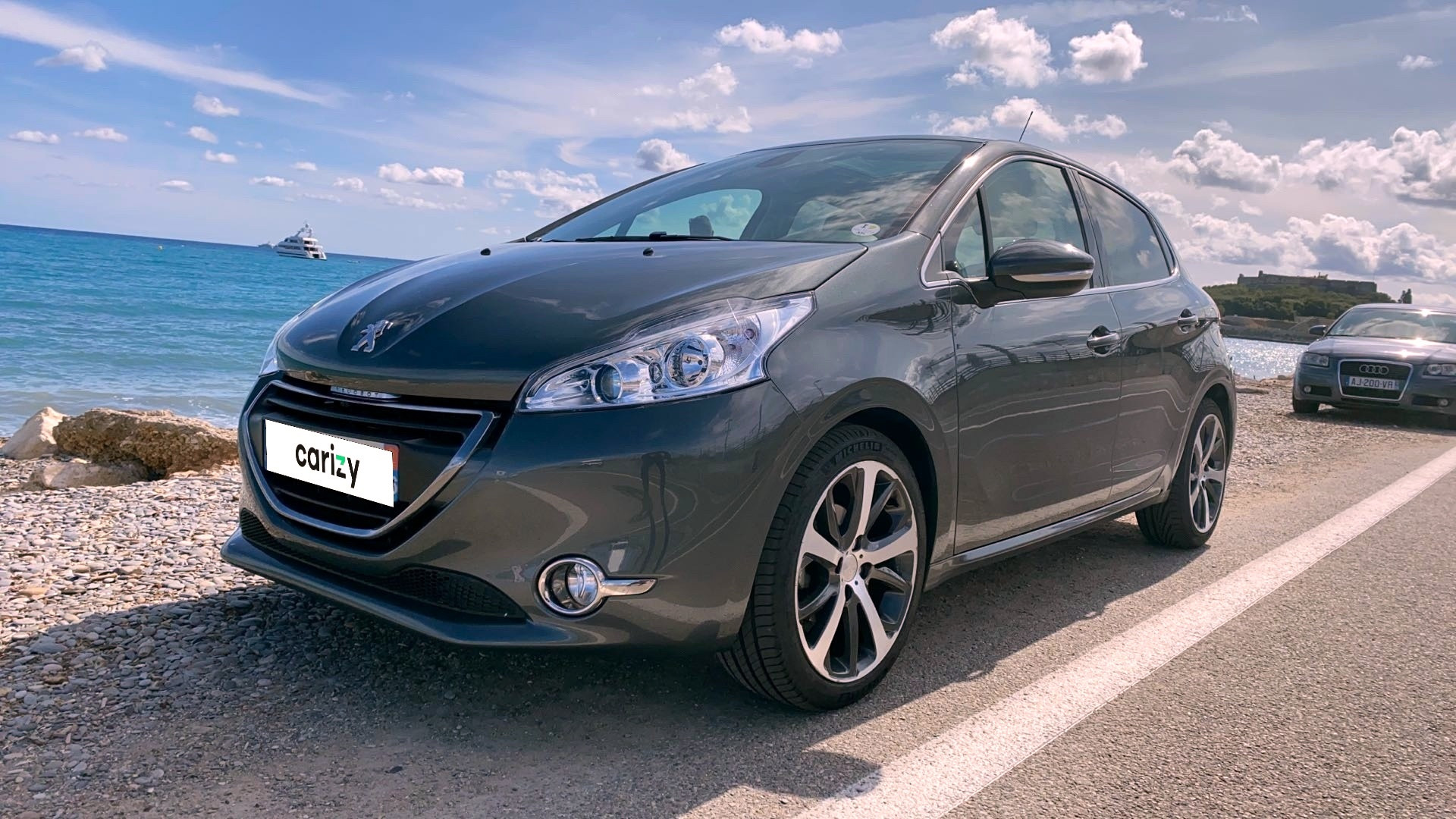 Peugeot 208 Occasion Manouvellevoiture.com PEUGEOT 208 d'occasion 208 1.6 e-HDi 92ch BVM5 Féline ANTIBES | CARIZY