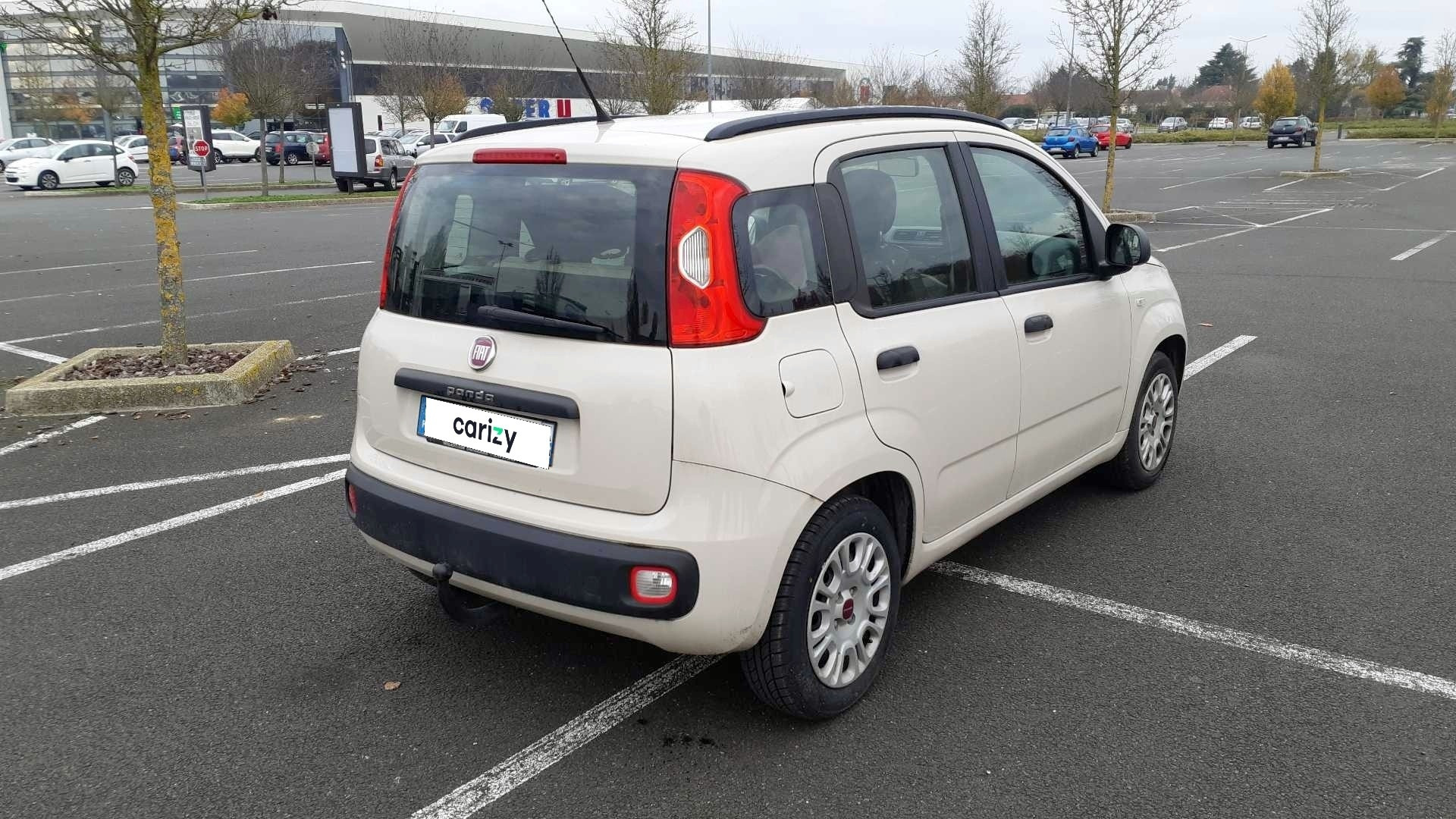 FIAT PANDA d'occasion Panda 1.2 8V 69 ch Easy OZOIRLAFERRIèRE CARIZY