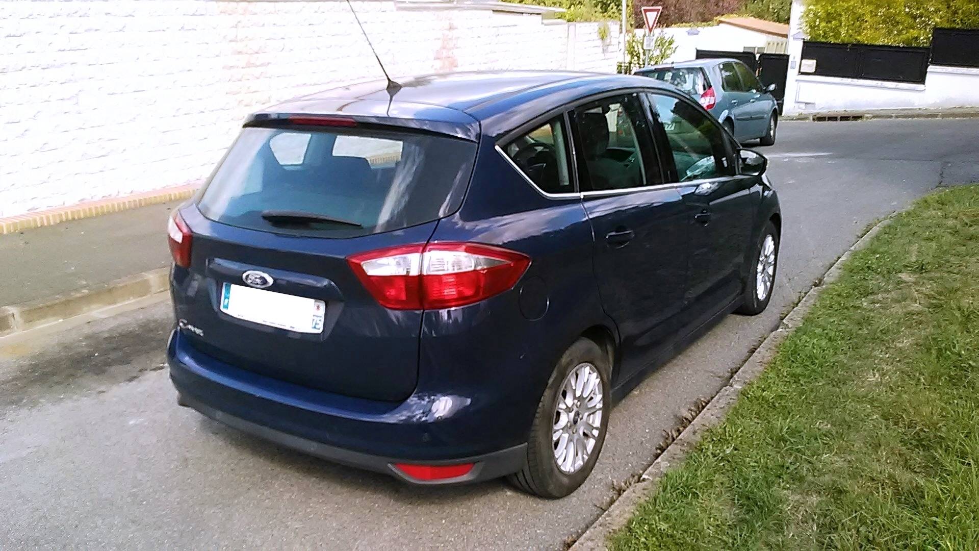 Ford C Max D Occasion 1 6 Tdci 115 Titanium Torcy Carizy