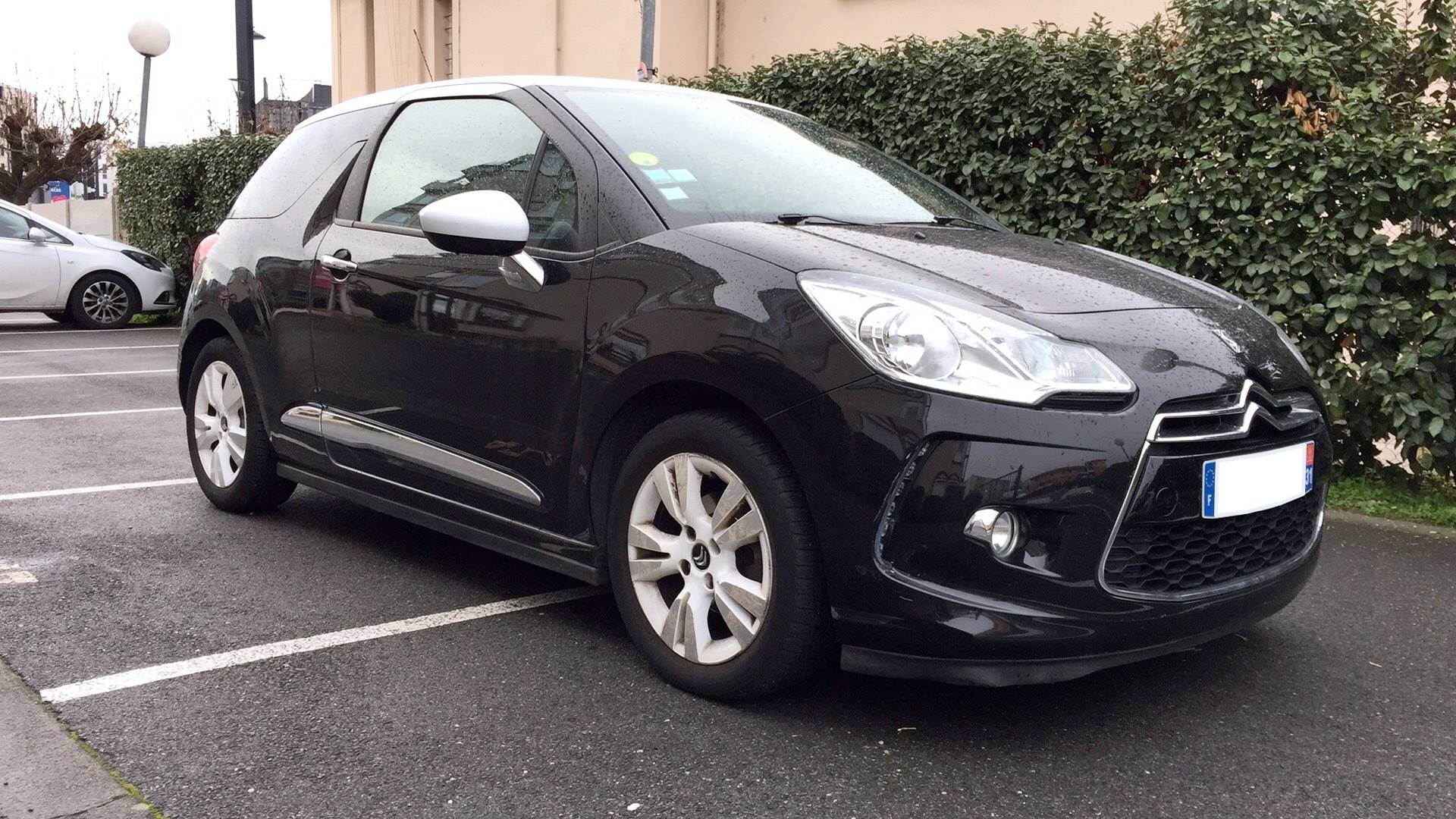 DS AUTOMOBILES DS 3 d'occasion 1.6 EHDI 90 AIRDREAM SOCHIC TOULOUSE CARIZY