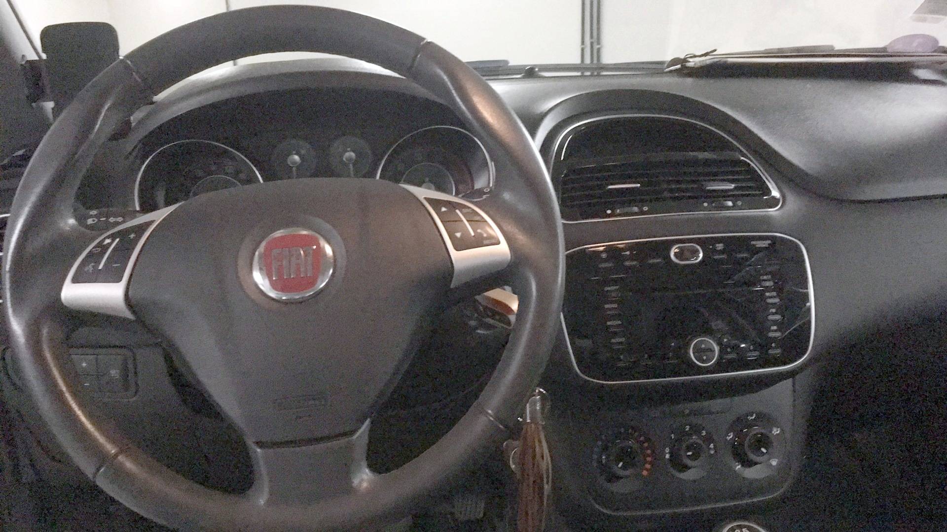 FIAT PUNTO d'occasion 1.2 70 ITALIA PARIS | CARIZY