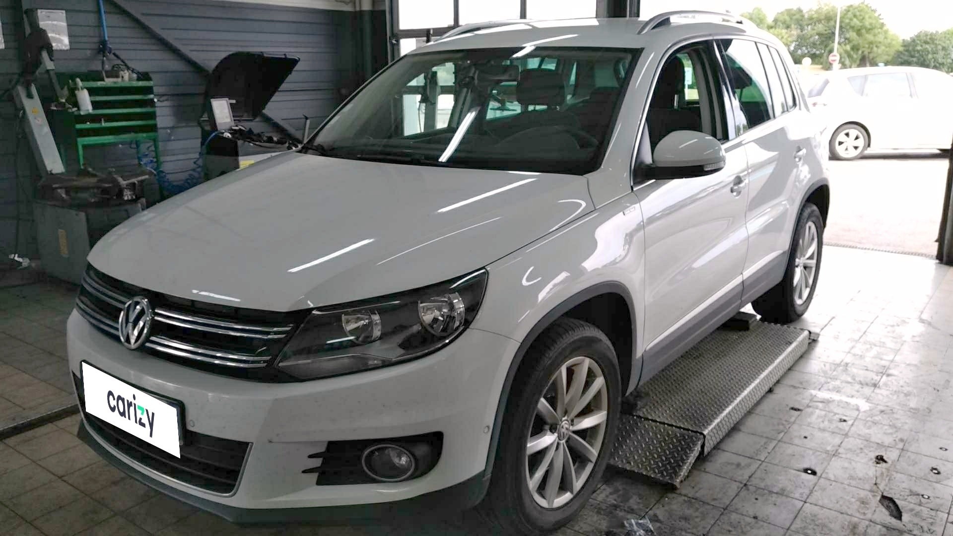 volkswagen tiguan d occasion 2 0 tdi 110 bluemotion lounge volkswagen tiguan d occasion 2 0 tdi 110 bluemotion lounge